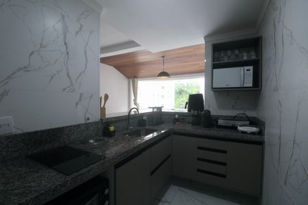 Apartamento para alugar com 75m², 2 quartos e 2 vagasCozinha