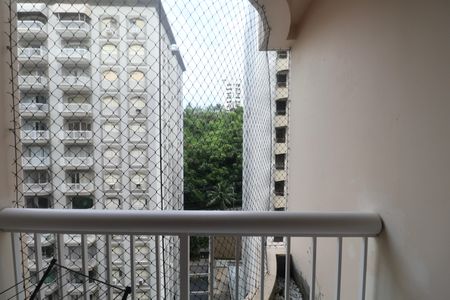 Apartamento para alugar com 75m², 2 quartos e 2 vagasVaranda