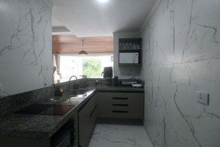 Apartamento para alugar com 75m², 2 quartos e 2 vagasCozinha