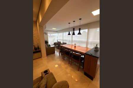 Apartamento à venda com 138m², 3 quartos e 2 vagas