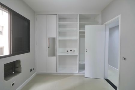 Apartamento para alugar com 135m², 3 quartos e 4 vagasQuarto