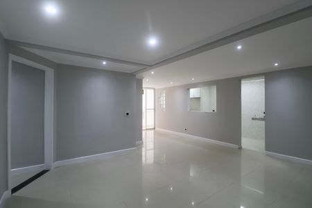 Apartamento para alugar com 135m², 3 quartos e 4 vagasSala