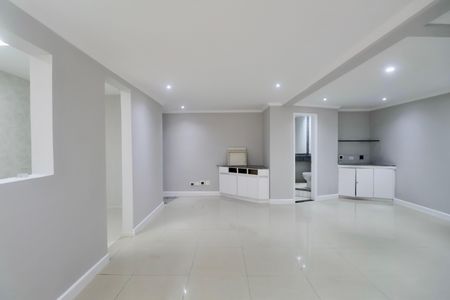 Sala de apartamento para alugar com 3 quartos, 135m² em Morro do Maluf, Guarujá