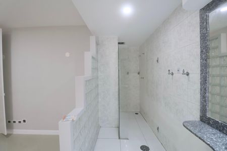 Apartamento para alugar com 135m², 3 quartos e 4 vagasBanheiro Suíte