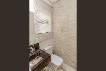 Casa à venda com 250m², 3 quartos e 2 vagasSala - Lavabo