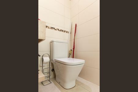 Casa à venda com 250m², 3 quartos e 2 vagas Casa à venda com 250m², 3 quartos e 2 vagasBanheiro da Suíte