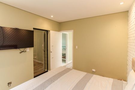 Casa à venda com 250m², 3 quartos e 2 vagas Casa à venda com 250m², 3 quartos e 2 vagasSuíte