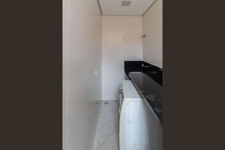 Casa à venda com 250m², 3 quartos e 2 vagas Casa à venda com 250m², 3 quartos e 2 vagasÁrea de Serviço