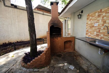 Apartamento para alugar com 55m², 2 quartos e 1 vagaÁrea comum - Churrasqueira