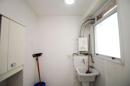 Apartamento para alugar com 55m², 2 quartos e 1 vagaÁrea de Serviço