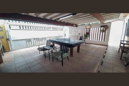 Casa para alugar com 200m², 4 quartos e 3 vagas