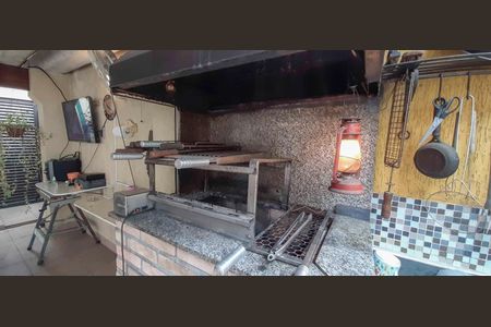 Casa para alugar com 200m², 4 quartos e 3 vagas