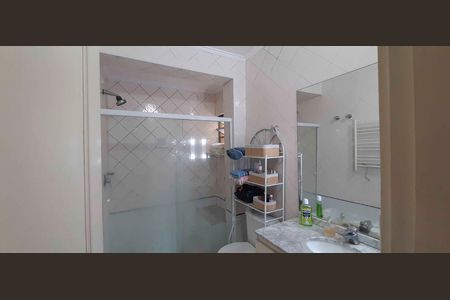 Casa para alugar com 200m², 4 quartos e 3 vagas Casa para alugar com 200m², 4 quartos e 3 vagasBanheiro da Suíte