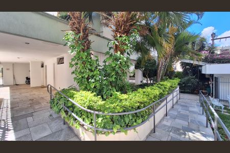 Apartamento para alugar com 100m², 2 quartos e sem vagaÁrea comum 