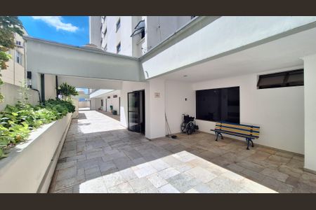 Apartamento para alugar com 100m², 2 quartos e sem vagaÁrea comum