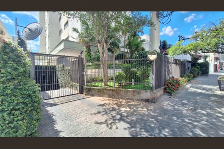 Apartamento para alugar com 100m², 2 quartos e sem vagaFachada 