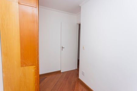 Apartamento à venda com 78m², 3 quartos e 2 vagasQuarto 2