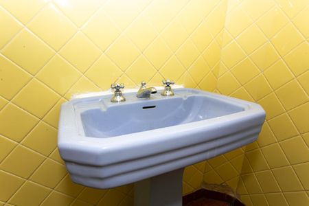 Casa à venda com 138m², 2 quartos e 1 vagaBanheiro