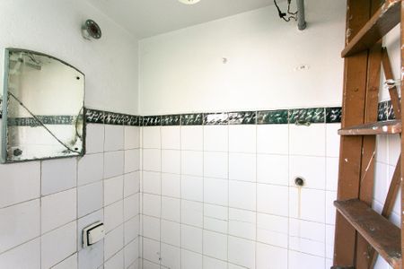 Casa à venda com 138m², 2 quartos e 1 vagaBanheiro de Serviço