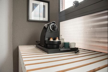 Varanda de kitnet/studio para alugar com 1 quarto, 26m² em Mirandópolis, São Paulo