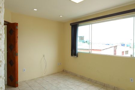 Sala de casa para alugar com 2 quartos, 110m² em Vila Verde, São Paulo