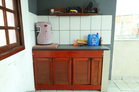 Casa para alugar com 110m², 2 quartos e 1 vagaÁrea de Serviço