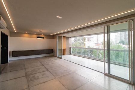 Sala de apartamento à venda com 3 quartos, 137m² em Perdizes, São Paulo