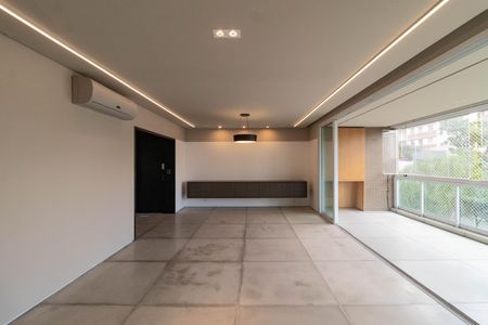 Apartamento à venda com 137m², 3 quartos e 3 vagasSala