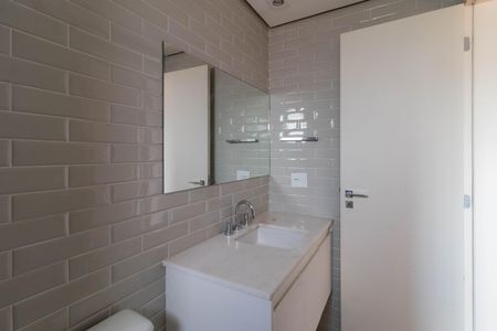 Apartamento à venda com 137m², 3 quartos e 3 vagasBanheiro da Suíte 1