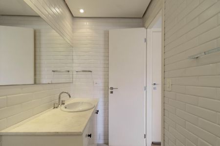 Apartamento à venda com 137m², 3 quartos e 3 vagasBanheiro da Suíte 2