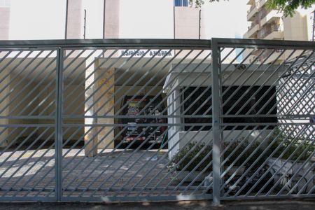 Apartamento para alugar com 43m², 1 quarto e 1 vagaFachada e portaria