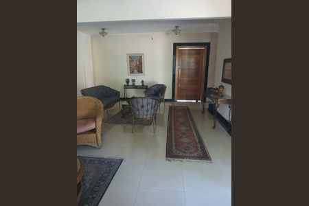 Apartamento à venda com 120m², 2 quartos e 2 vagasÁrea externa