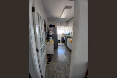 Apartamento à venda com 120m², 2 quartos e 2 vagasCozinha