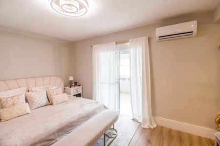 Casa de condomínio à venda com 315m², 3 quartos e 4 vagas Casa de condomínio à venda com 315m², 3 quartos e 4 vagasSuíte 2