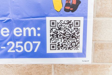 Casa de condomínio à venda com 315m², 3 quartos e 4 vagas Casa de condomínio à venda com 315m², 3 quartos e 4 vagasVista da Rua