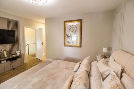 Casa de condomínio à venda com 315m², 3 quartos e 4 vagas Casa de condomínio à venda com 315m², 3 quartos e 4 vagasSuíte 2