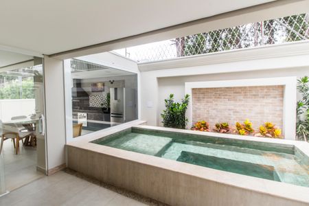 Casa de condomínio à venda com 315m², 3 quartos e 4 vagas Casa de condomínio à venda com 315m², 3 quartos e 4 vagasVista da Sala