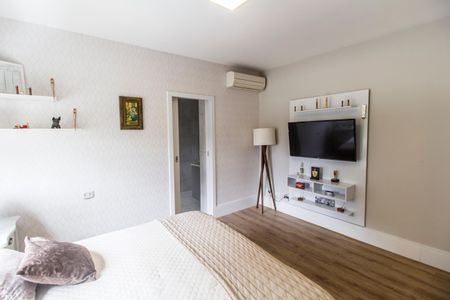 Casa de condomínio à venda com 315m², 3 quartos e 4 vagas Casa de condomínio à venda com 315m², 3 quartos e 4 vagasSuíte 1