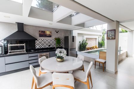 Casa de condomínio à venda com 315m², 3 quartos e 4 vagas Casa de condomínio à venda com 315m², 3 quartos e 4 vagasÁrea gourmet