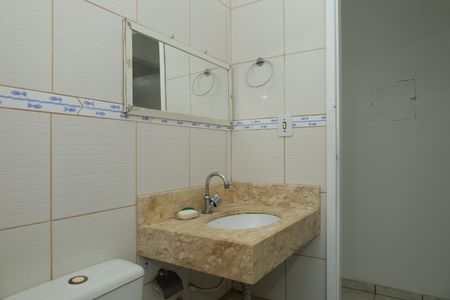 Casa para alugar com 70m², 2 quartos e sem vagaBanheiro