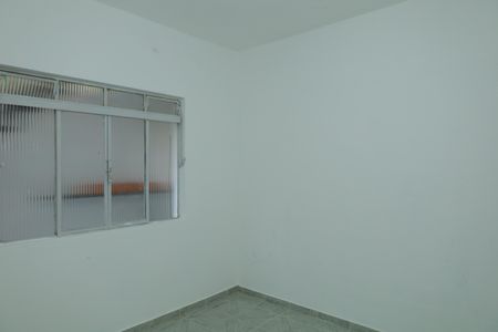 Quarto 1 de casa para alugar com 2 quartos, 70m² em Conjunto Residencial José Bonifácio, São Paulo