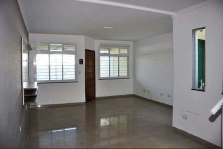 Casa à venda com 3 quartos, 146m² em Parque Sao Luis, São Paulo