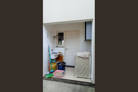 Casa de condomínio à venda com 76m², 3 quartos e 2 vagasÁrea de Serviço