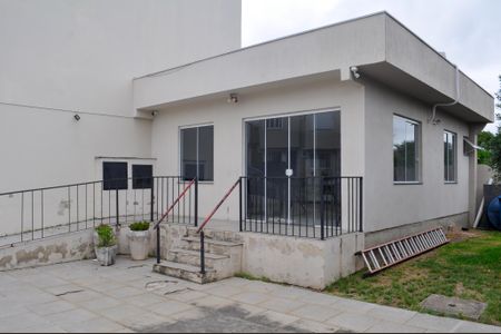 Casa de condomínio à venda com 76m², 3 quartos e 2 vagasÁrea comum - Salão de festas