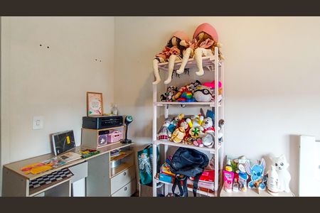 Casa de condomínio à venda com 76m², 3 quartos e 2 vagasQuarto 2