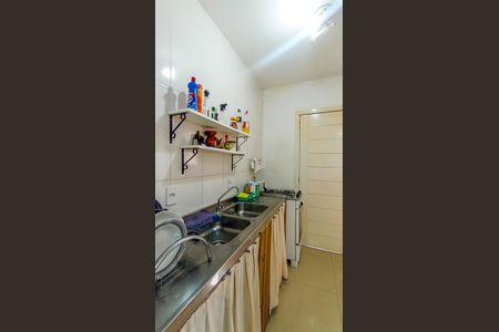 Casa de condomínio à venda com 76m², 3 quartos e 2 vagasCozinha 