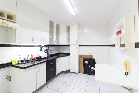 Casa de condomínio à venda com 184m², 3 quartos e 2 vagas