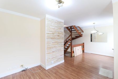 Casa de condomínio à venda com 184m², 3 quartos e 2 vagas