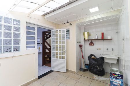 Casa de condomínio à venda com 184m², 3 quartos e 2 vagas