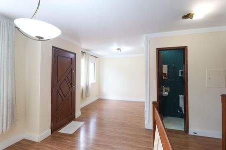 Casa de condomínio à venda com 184m², 3 quartos e 2 vagas